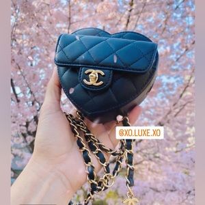 Authentic Chanel RECEIPT | 22S Small Heart Lambskin Crossbody Belt Bag Black New